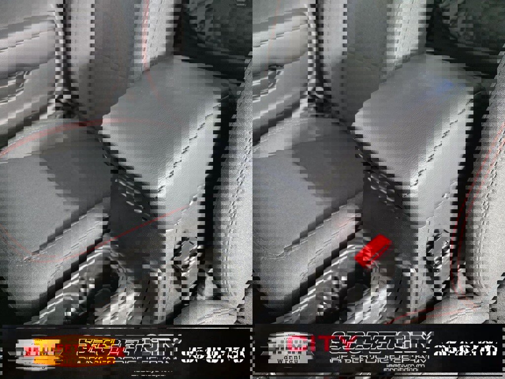 New 2025 Jeep Wrangler Unlimited Rubicon w/ Steel Bumper Group image 24