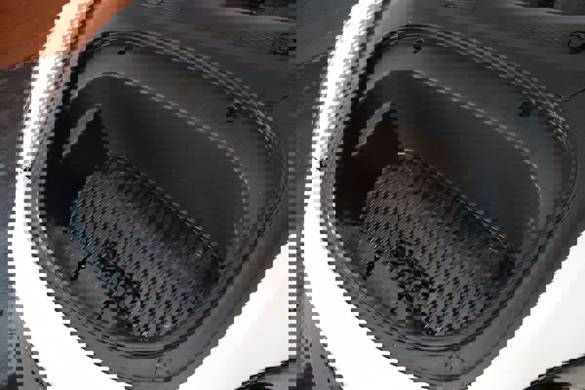 Used 2023 Tesla Model 3 Standard Range RWD image 3