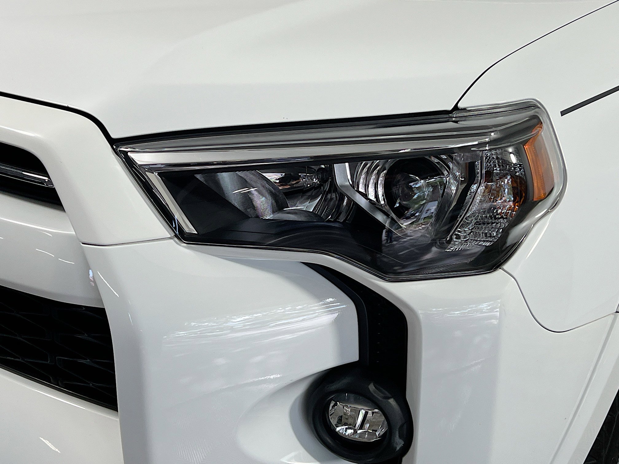 Used 2024 Toyota 4Runner SR5 Premium w/ Moonroof Package RWD image 12