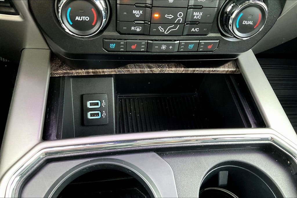 Used 2017 Ford F250 Lariat w/ Lariat Ultimate Package AWD/4WD image 20