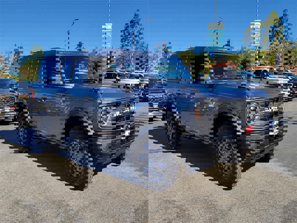 Used 2025 Ford Bronco Big Bend image 9