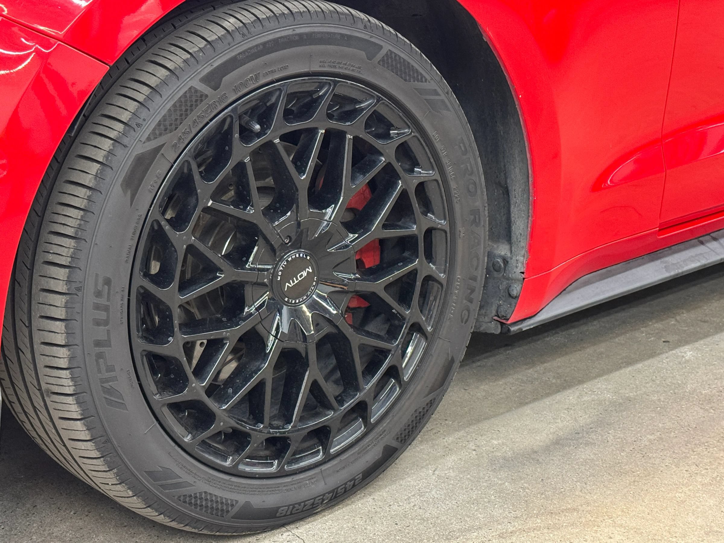 Used 2020 Ford Mustang Premium RWD image 10