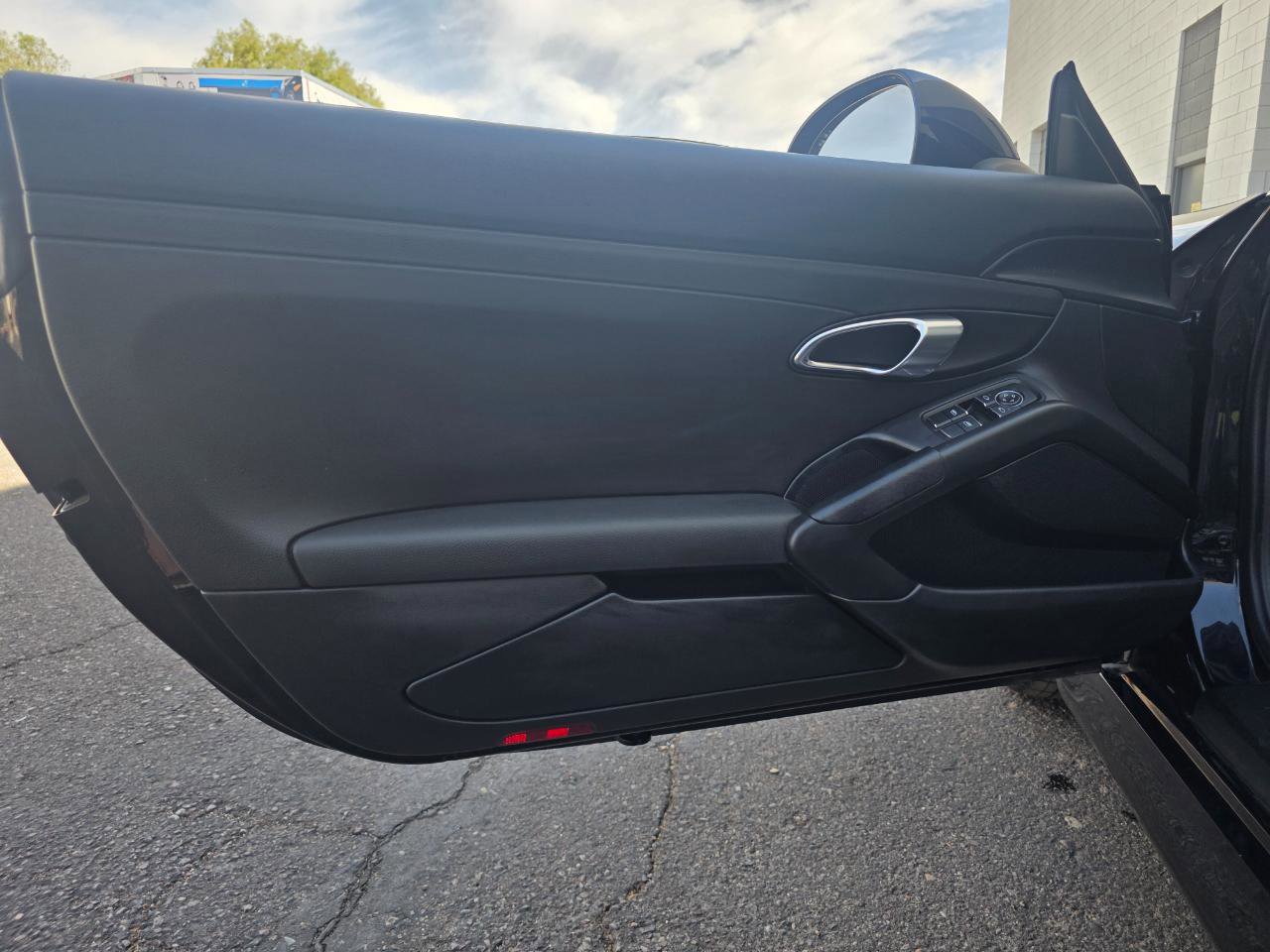 Used 2015 Porsche Boxster RWD image 36