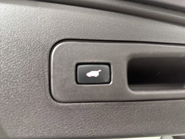 Used 2020 Acura MDX FWD image 12