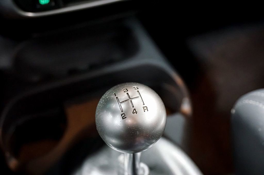 Used 2003 Dodge Neon *Neon SRT-4* *5-Speed Manual* image 11