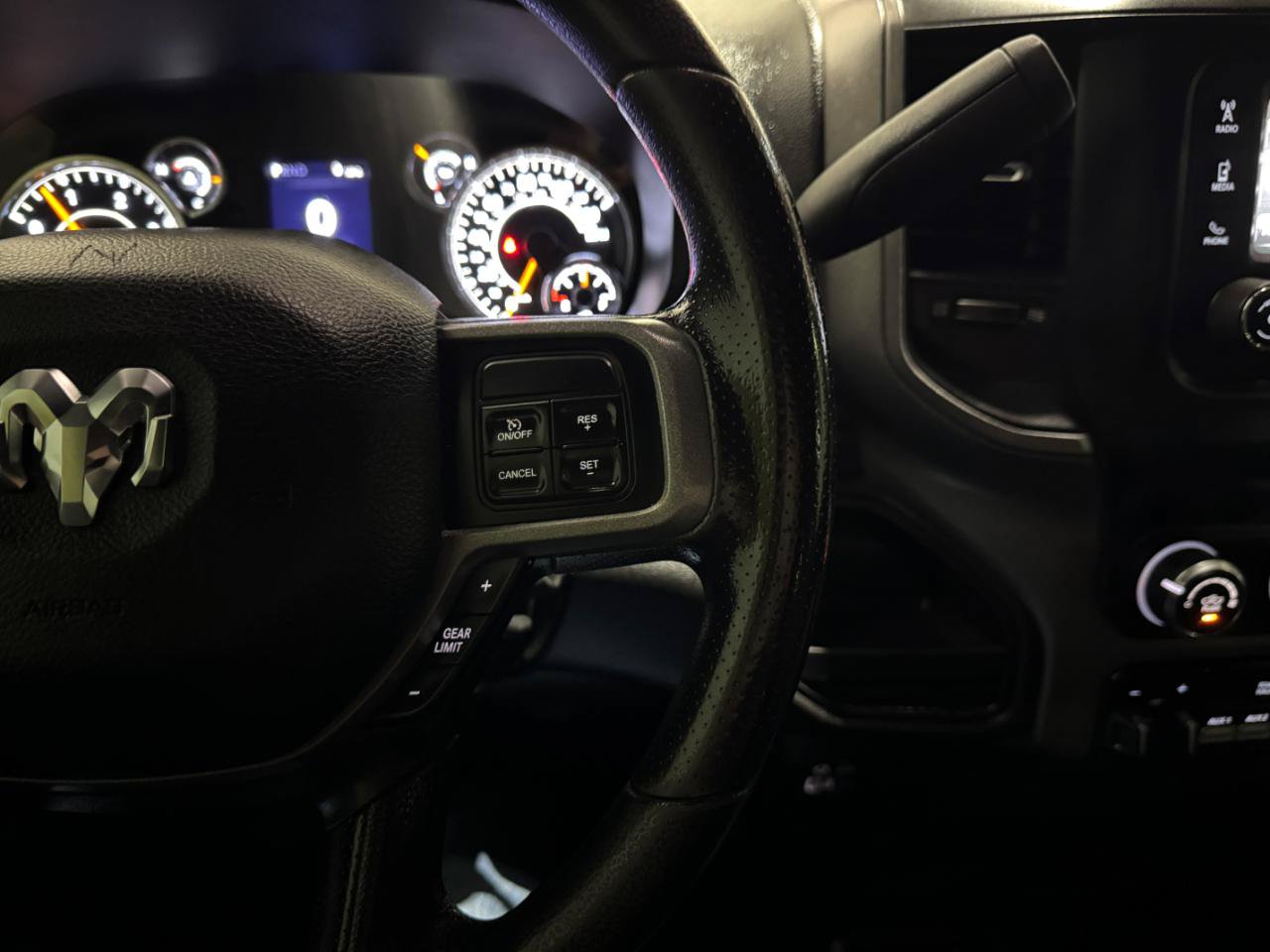 Used 2022 RAM 3500 Tradesman AWD/4WD image 23