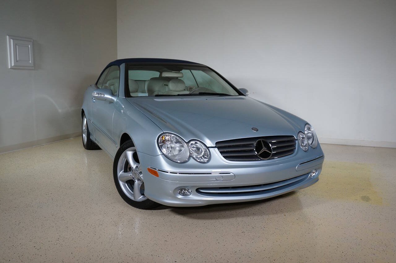 Used 2005 Mercedes-Benz CLK 320 Cabriolet image 29