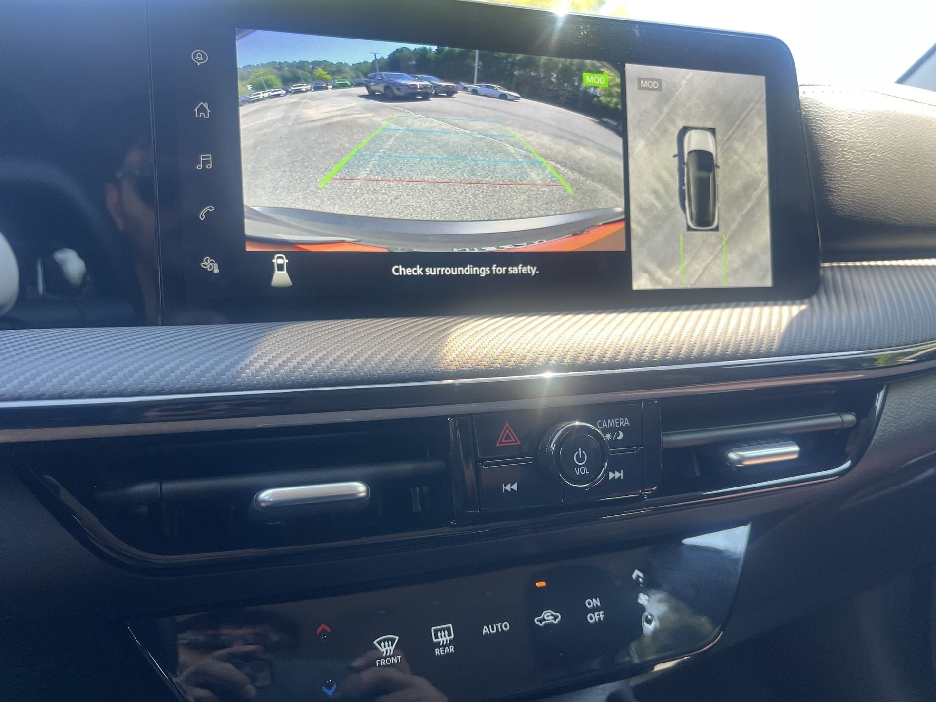 Certified 2025 Nissan Kicks SR FWD image 6