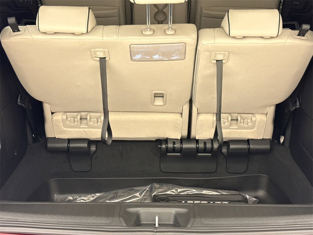 New 2026 Honda Odyssey Touring image 13