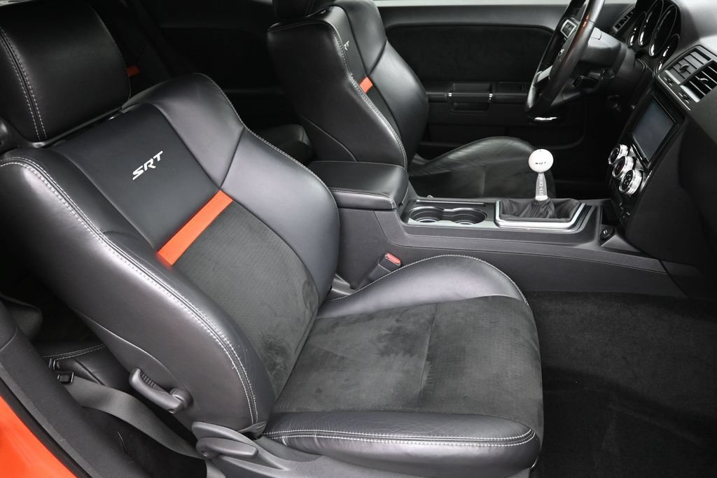 Used 2009 Dodge Challenger SRT8 RWD image 23