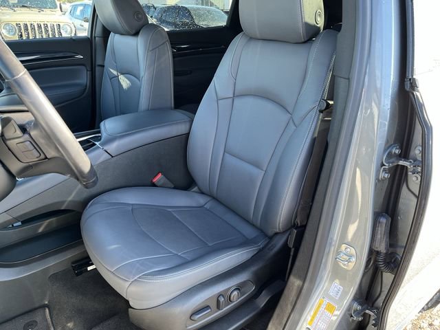 Used 2024 Buick Enclave Essence w/ Technology Package image 15