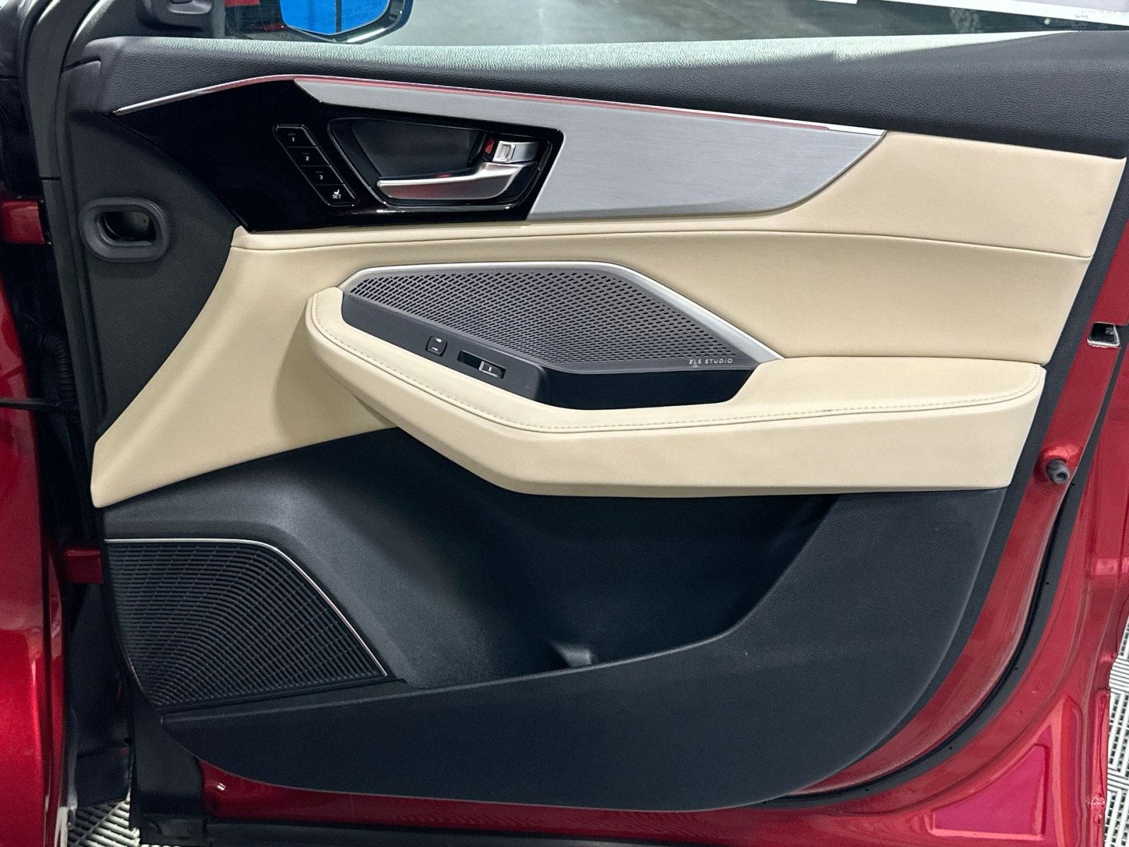 Used 2022 Acura MDX SH-AWD w/ Technology Package image 40