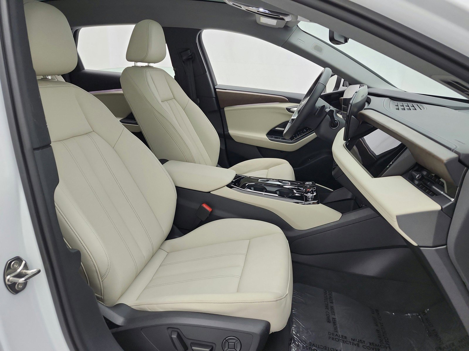 Used 2025 Audi A6 e-tron Premium Plus w/ Premium Plus image 19