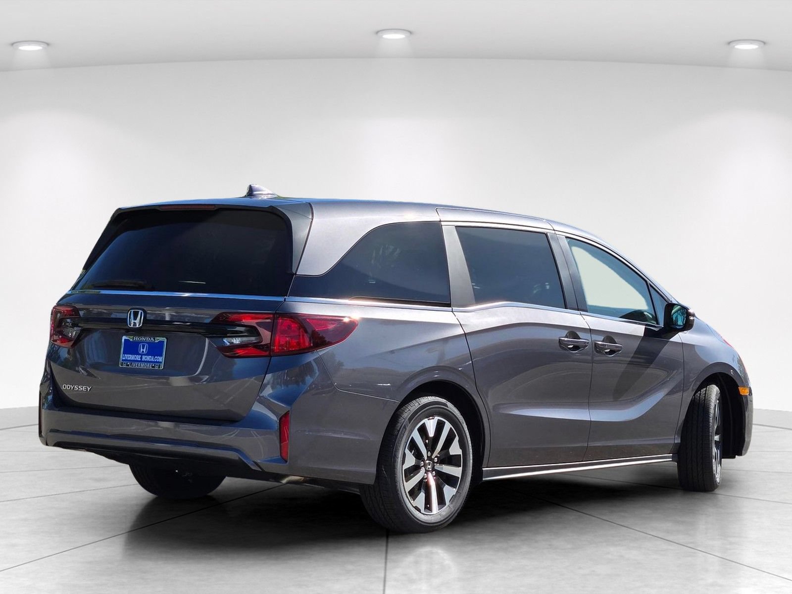 New 2026 Honda Odyssey EX-L image 4