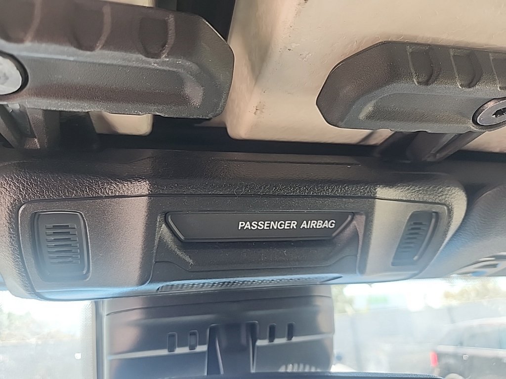 Used 2024 Jeep Wrangler Unlimited AWD/4WD image 25