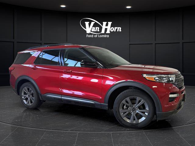 Used 2022 Ford Explorer XLT w/ Equipment Group 202A image 2