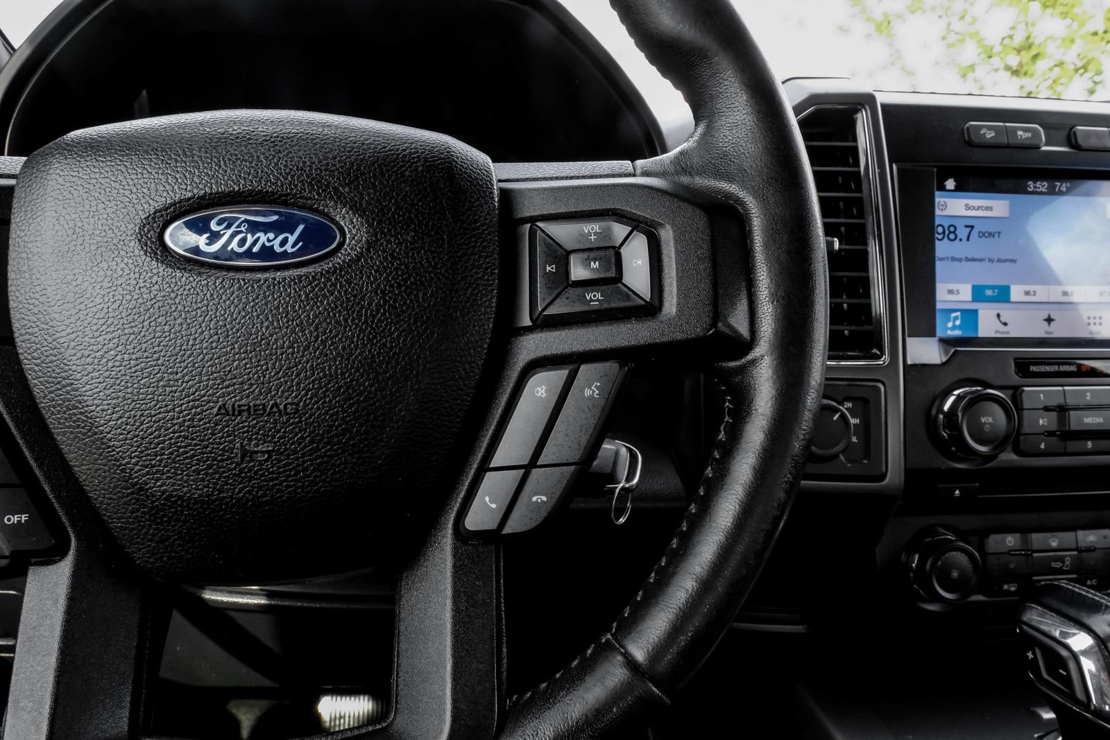 Used 2017 Ford F150 XLT w/ Equipment Group 302A Luxury AWD/4WD image 17