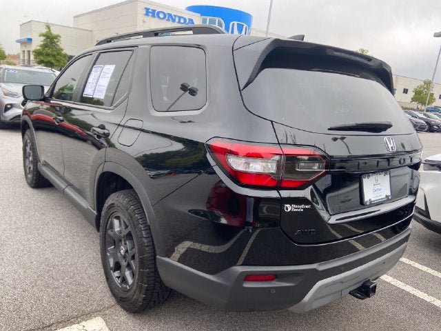 Certified 2024 Honda Pilot TrailSport image 12