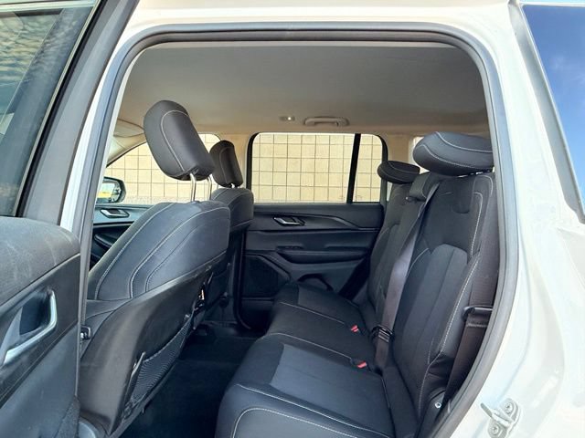 Certified 2023 Jeep Grand Cherokee Laredo RWD image 17