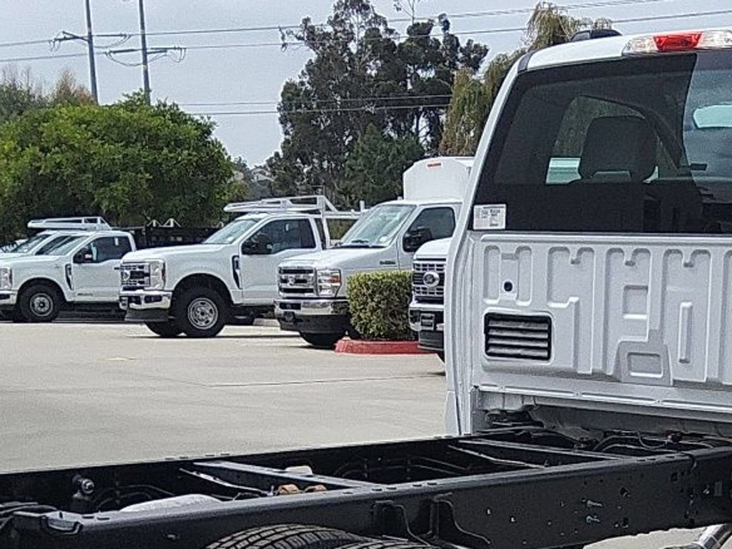 New 2026 Ford F350 XL w/ XL Chrome Package RWD image 16