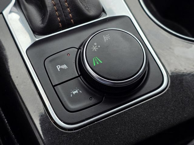 Used 2020 Chevrolet Blazer Premier w/ Driver Confidence II Package FWD image 42
