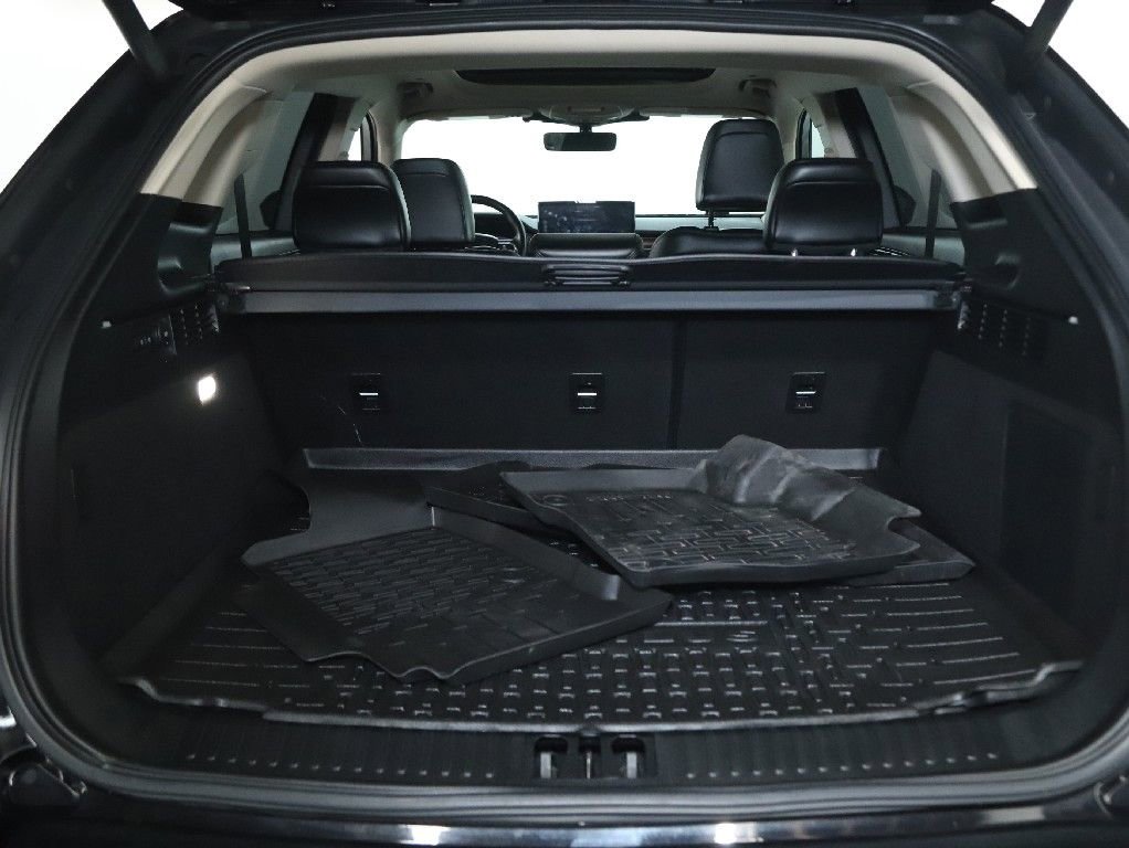 Certified 2023 Lincoln Nautilus Reserve w/ Luxury Package AWD/4WD image 32