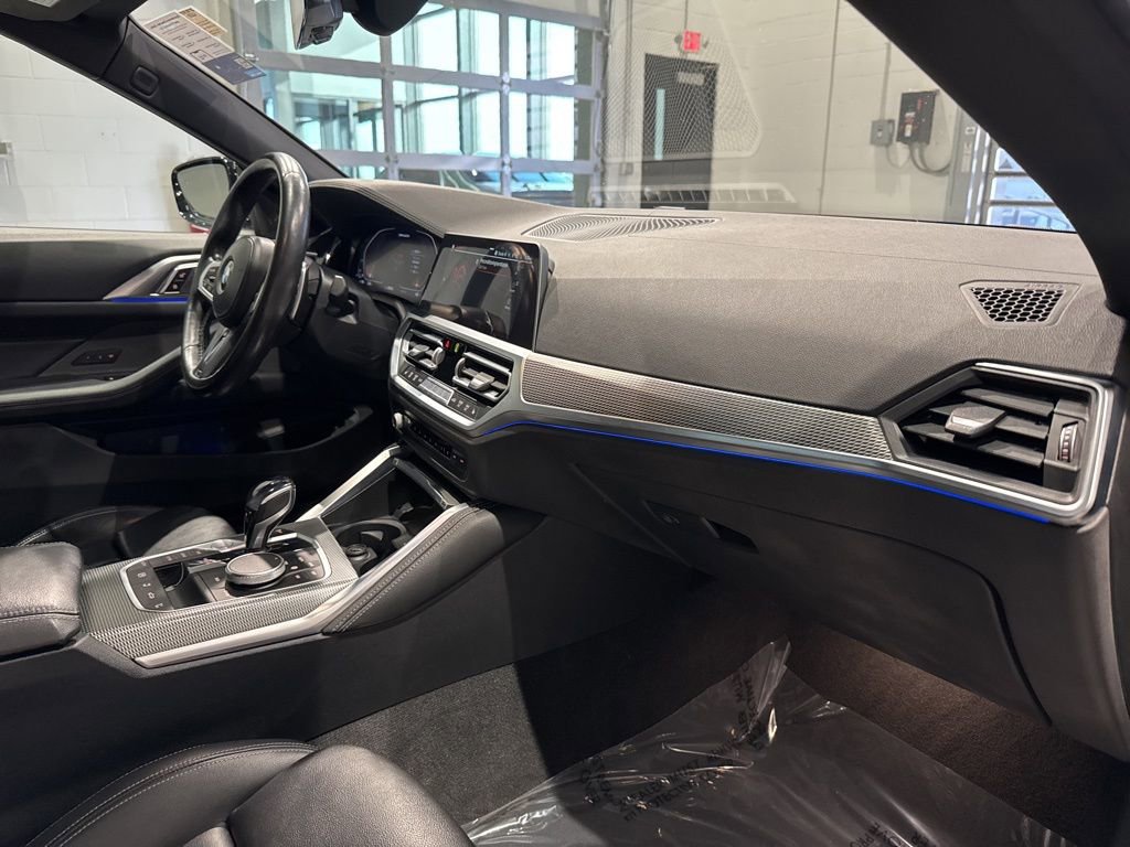 Used 2021 BMW M440i Convertible w/ Premium Package image 32