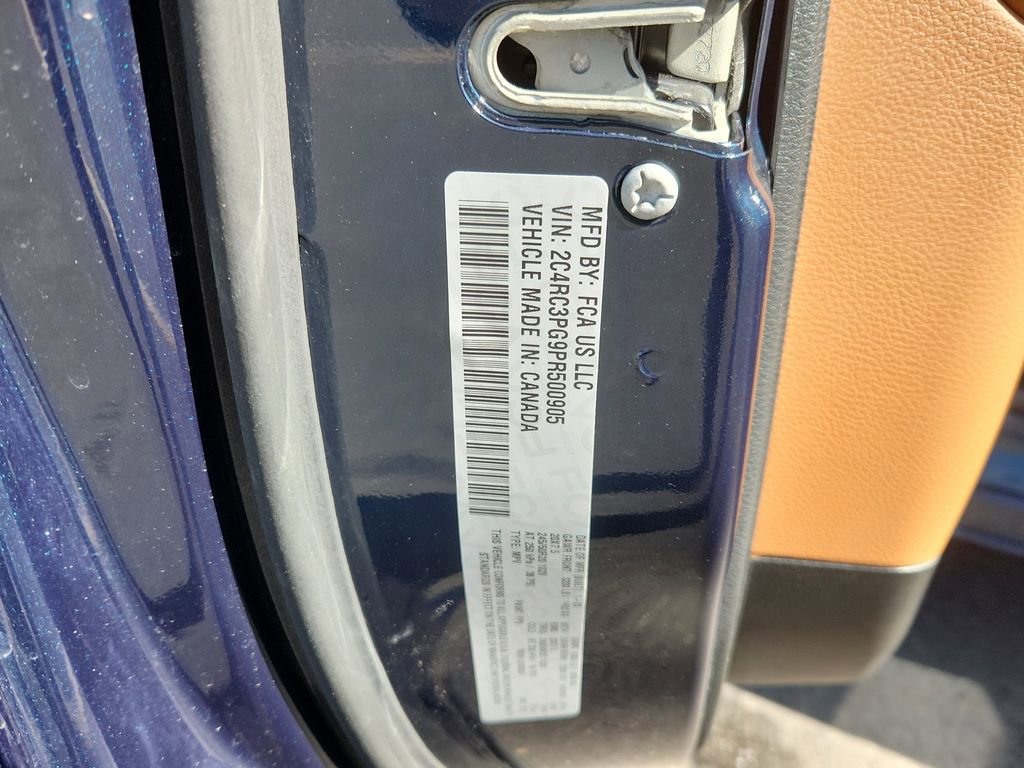 Used 2023 Chrysler Pacifica Pinnacle image 20