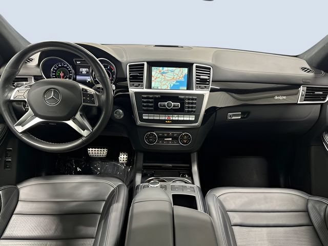 Used 2015 Mercedes-Benz GL 63 AMG 4MATIC image 12