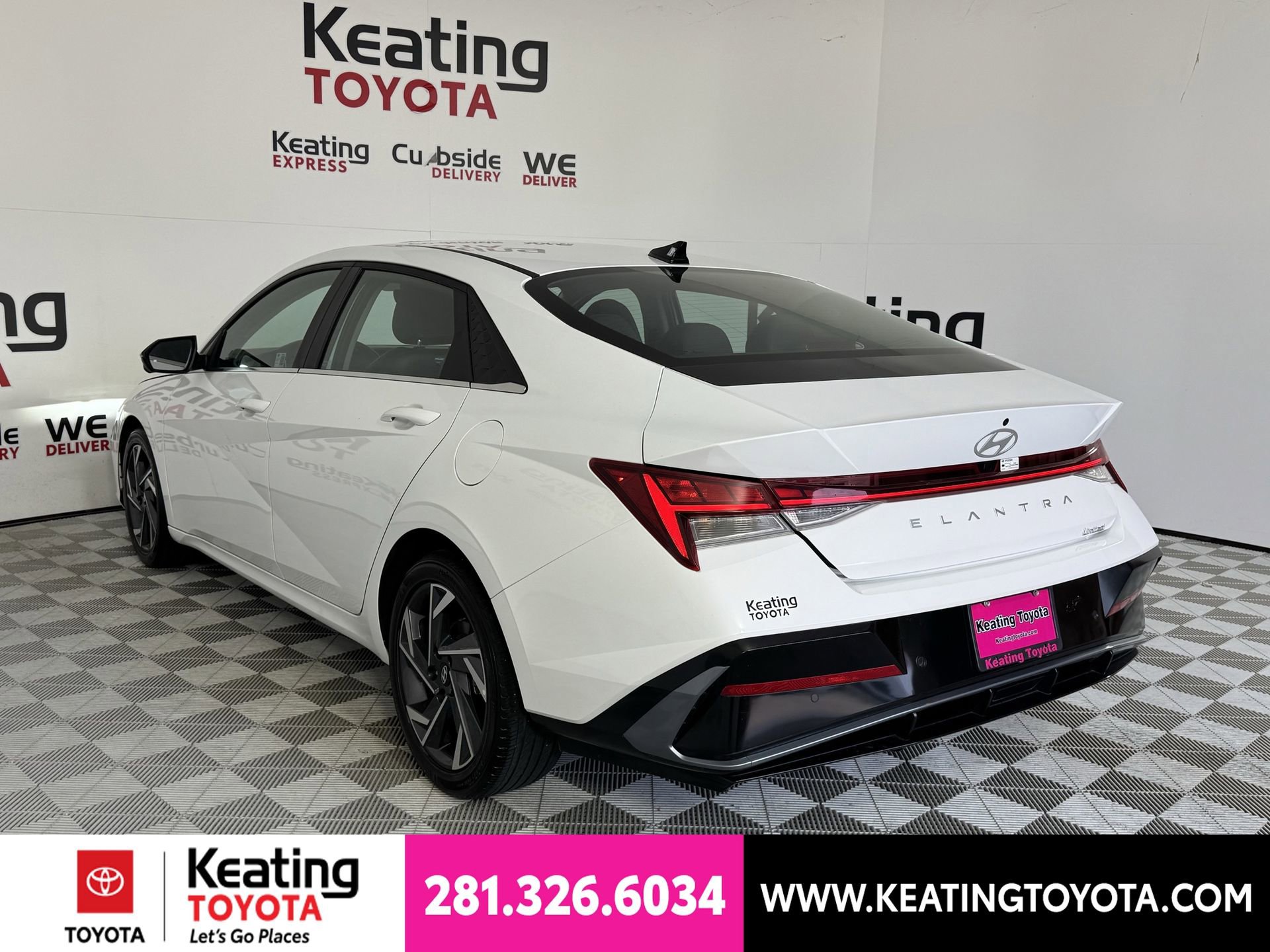 Used 2024 Hyundai Elantra Limited FWD image 7