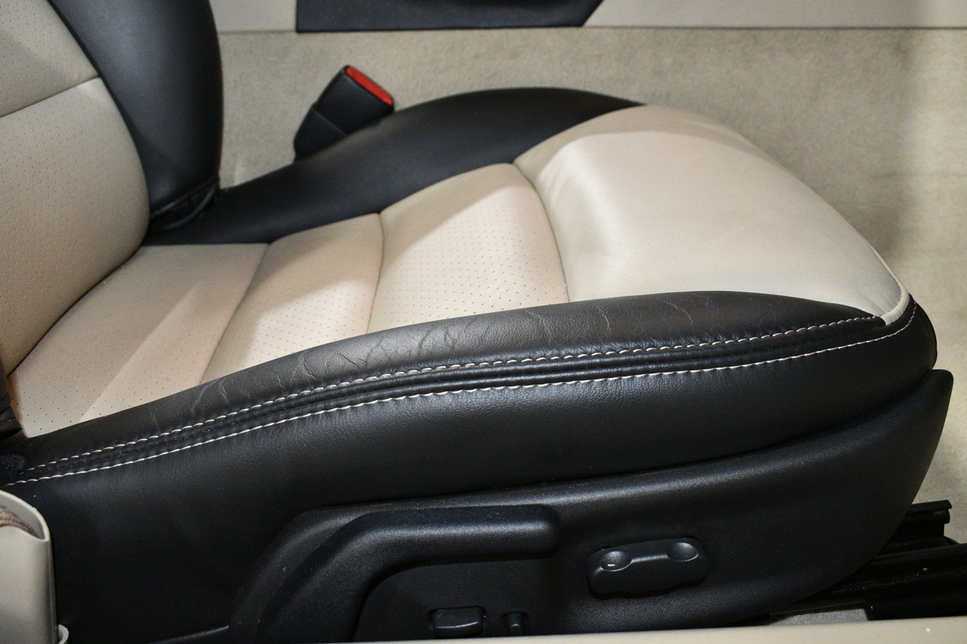 Used 2011 Chevrolet Corvette Grand Sport w/ Preferred Equipment Group image 14