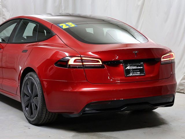 Used 2023 Tesla Model S Standard Range image 10