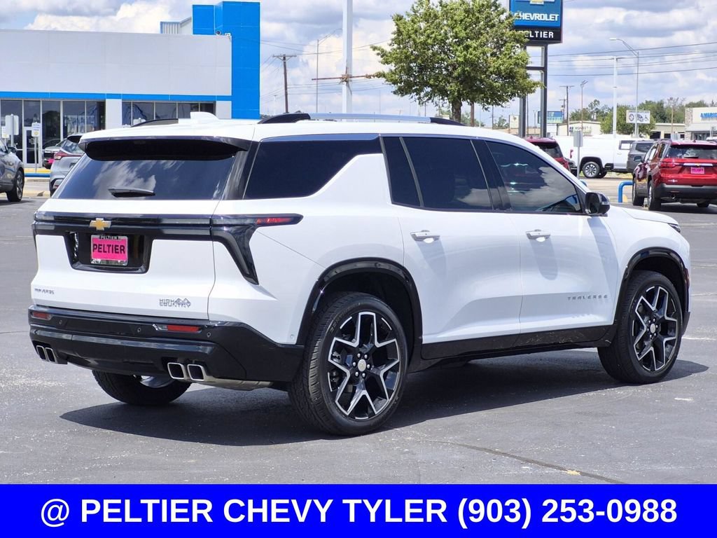 Used 2025 Chevrolet Traverse High Country FWD image 6