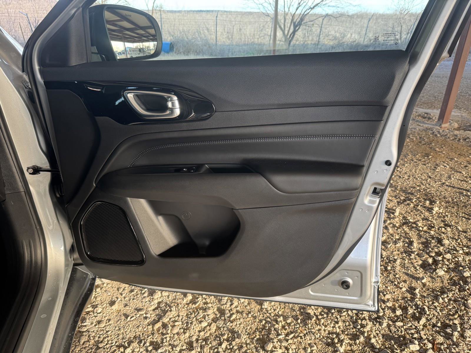 New 2026 Jeep Compass Latitude image 34