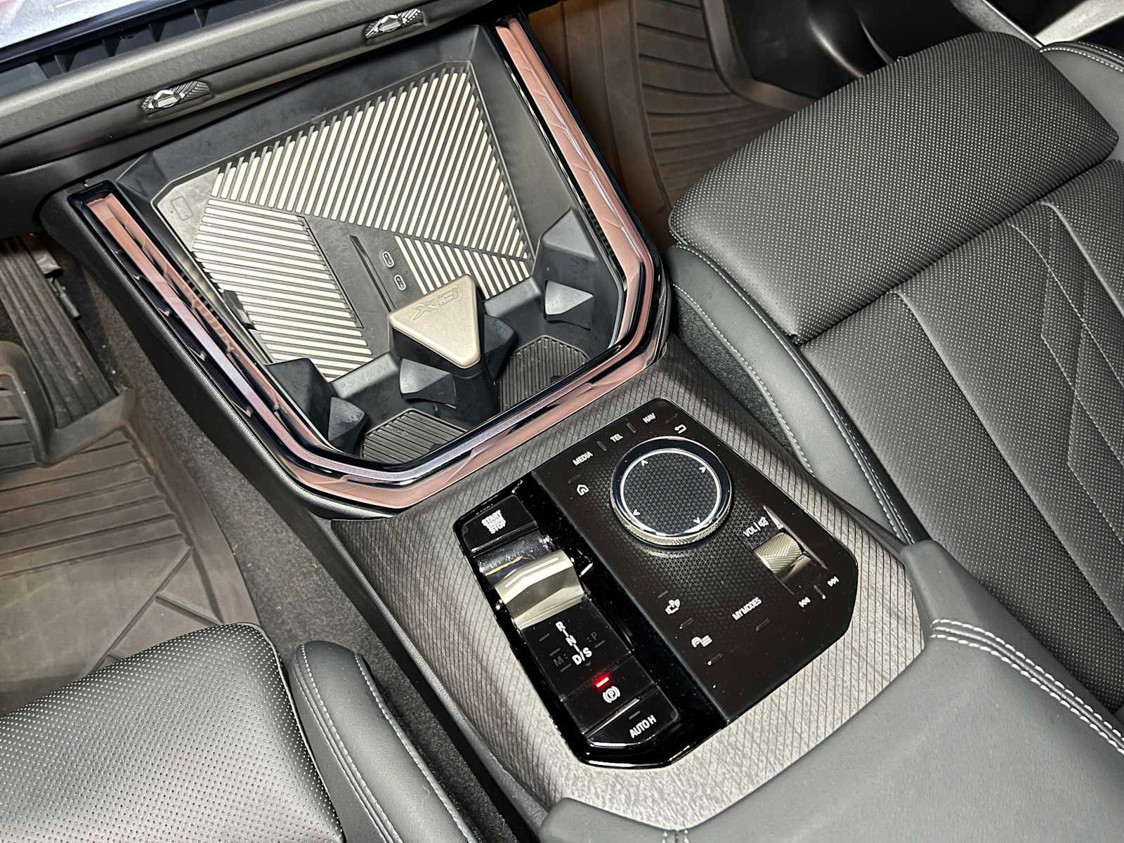 Used 2025 BMW X3 xDrive30i w/ Premium Package image 34