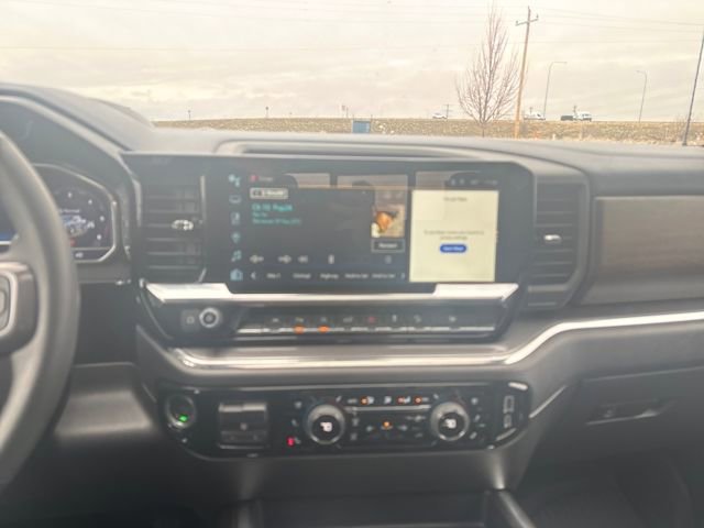 Used 2025 Chevrolet Silverado 1500 High Country w/ Technology Package image 18