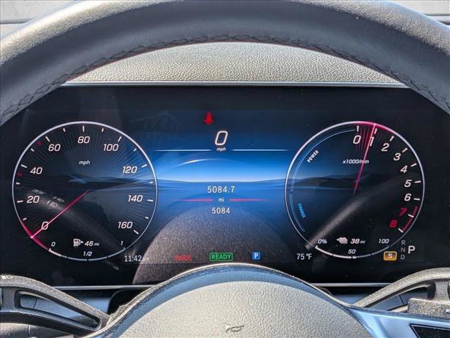 Used 2025 Mercedes-Benz GLC 350e 4MATIC image 11