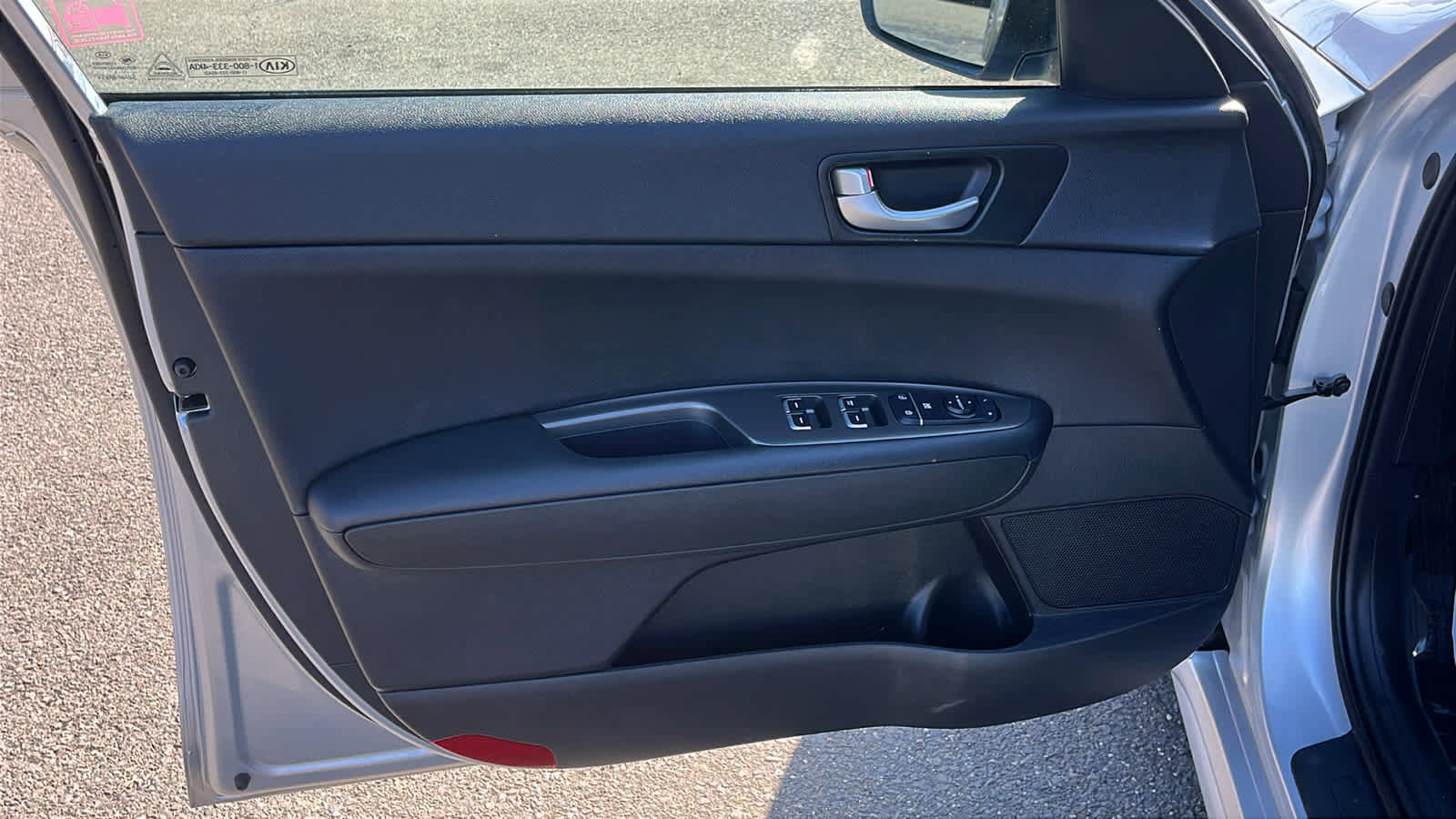 Used 2020 Kia Optima LX image 9