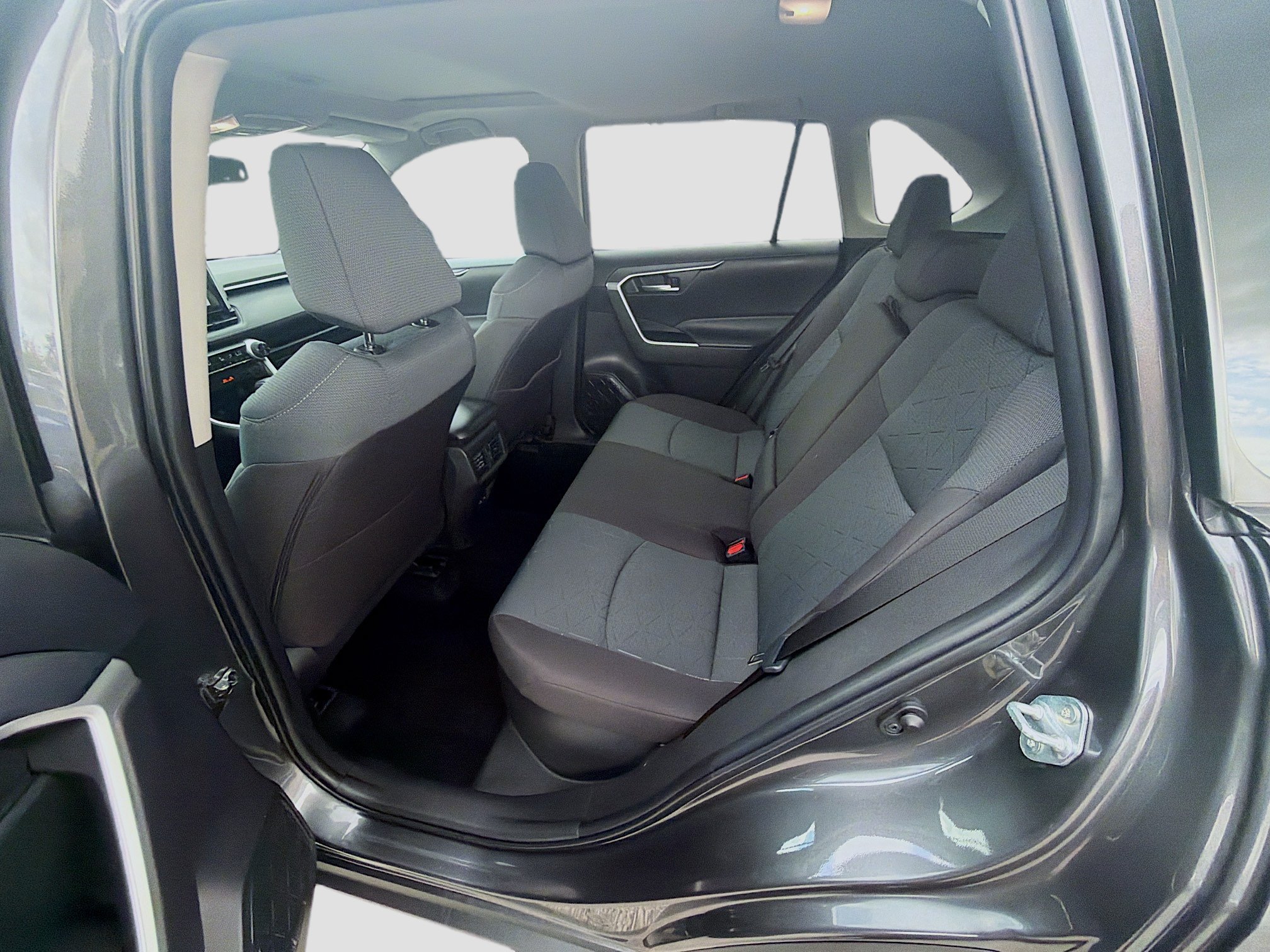 Used 2025 Toyota RAV4 XLE w/ Convenience Package AWD/4WD image 23