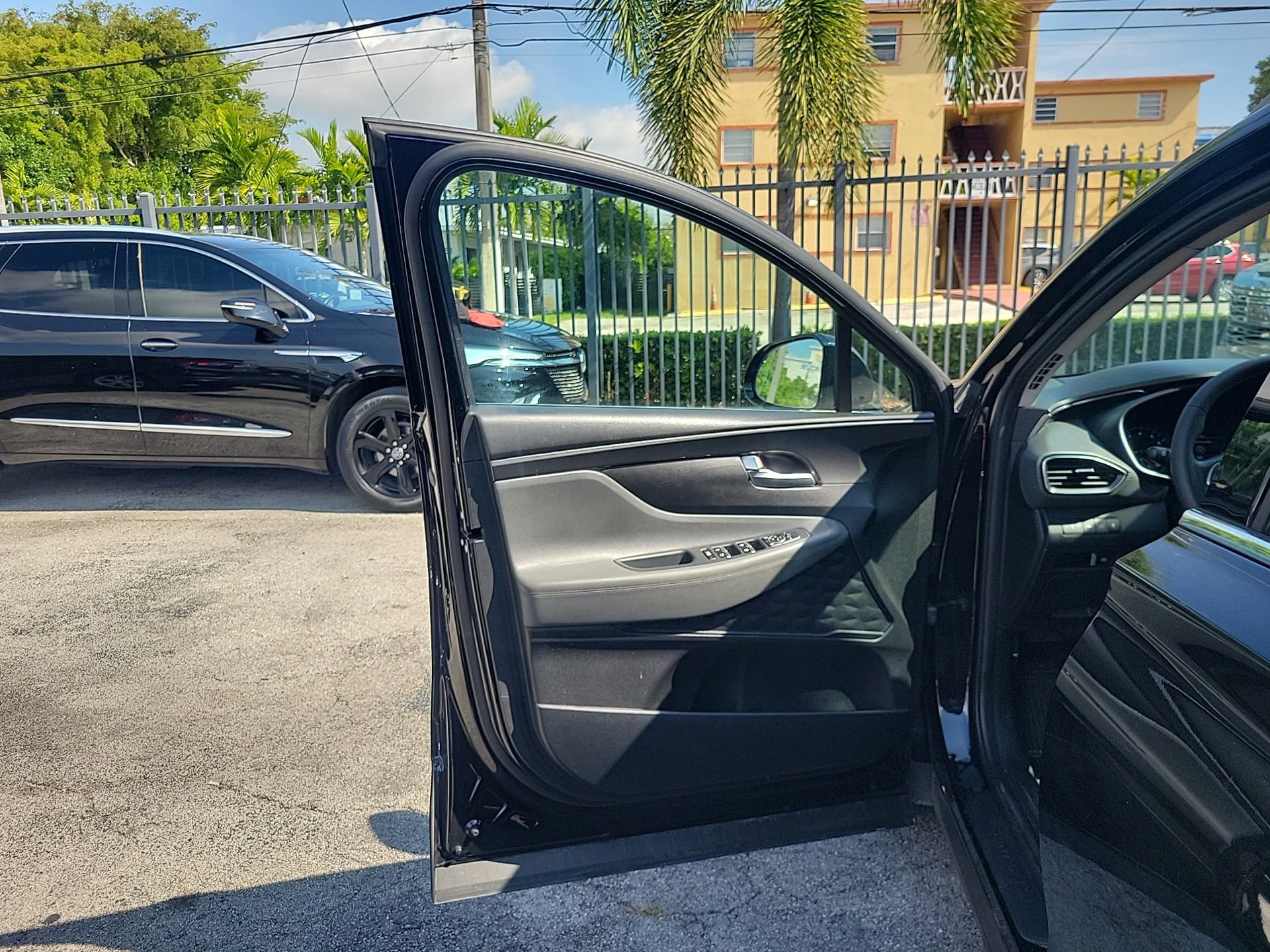 Used 2023 Hyundai Santa Fe SEL FWD image 19