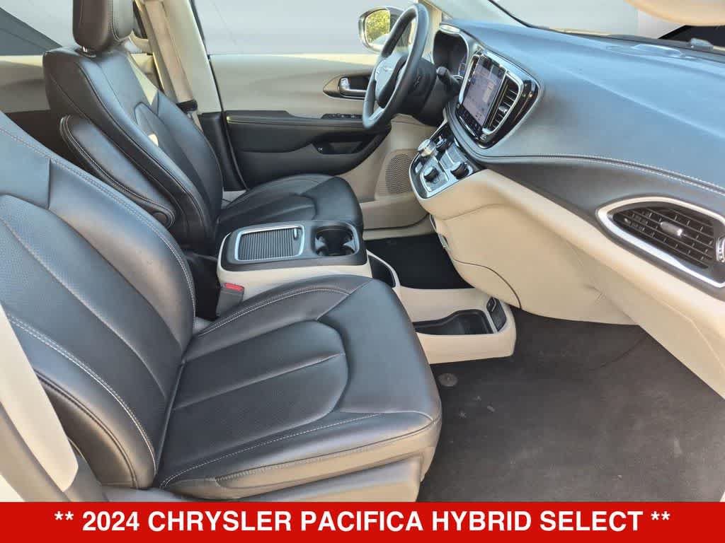 Used 2024 Chrysler Pacifica Limited FWD image 20
