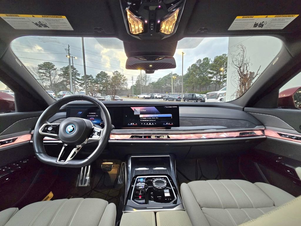 Used 2023 BMW i7 xDrive60 image 20