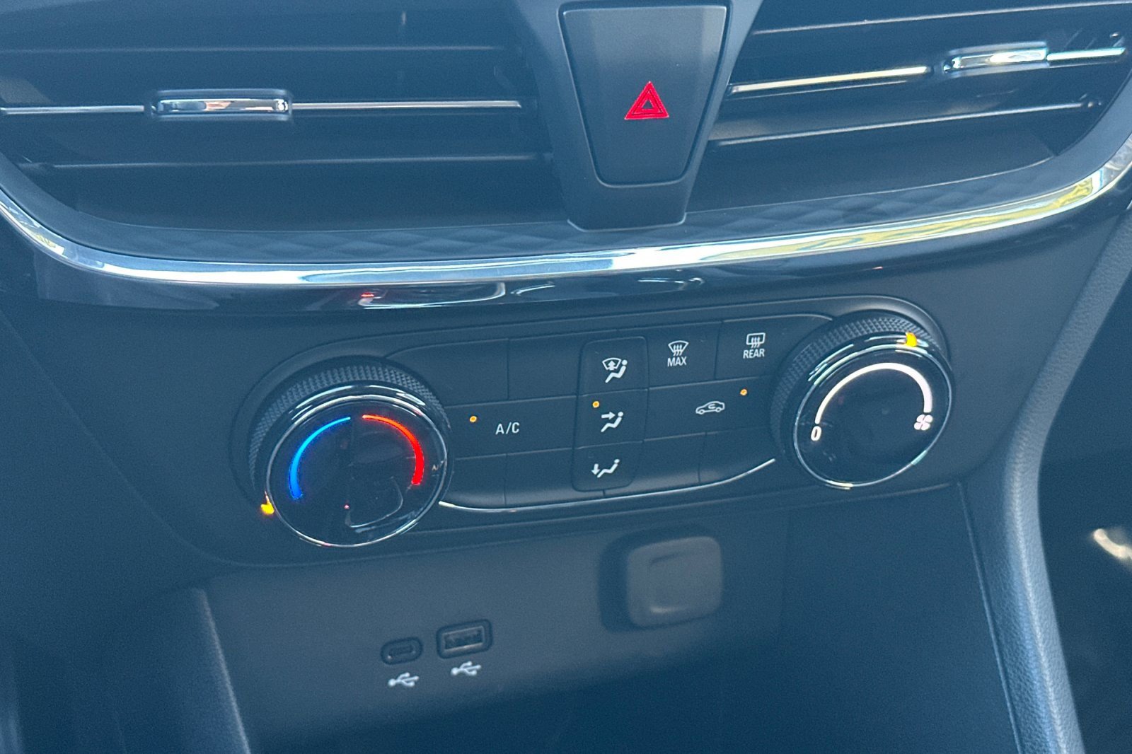 Used 2026 Buick Encore GX Preferred image 27