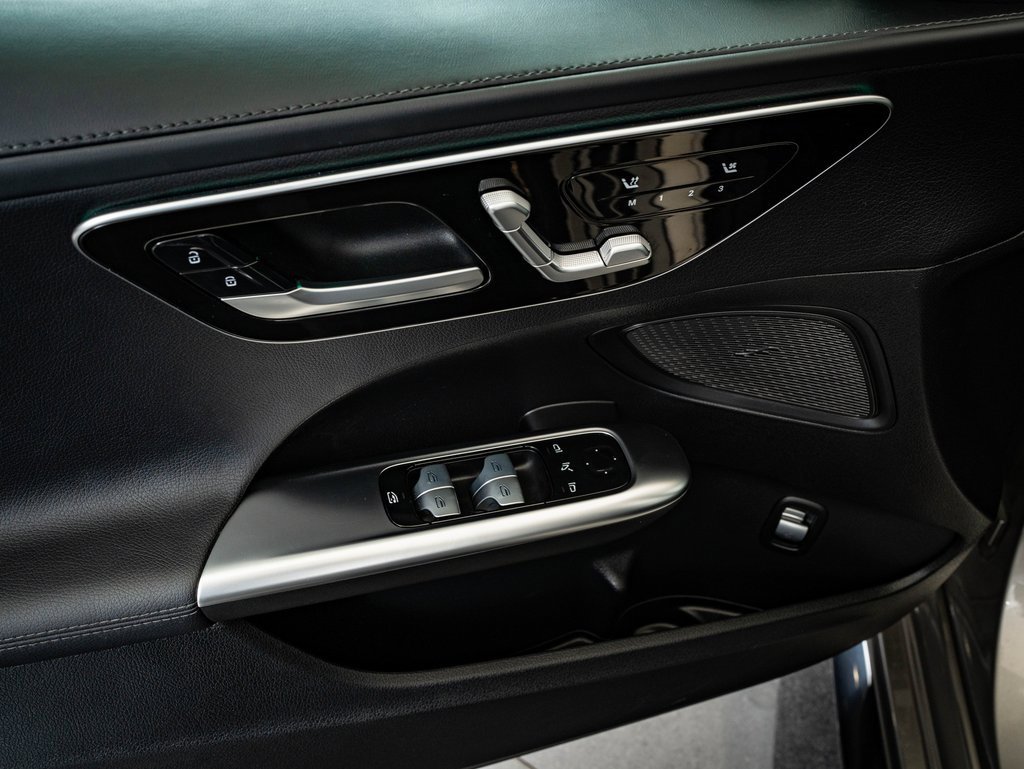 Certified 2024 Mercedes-Benz C 43 AMG 4MATIC Sedan image 27