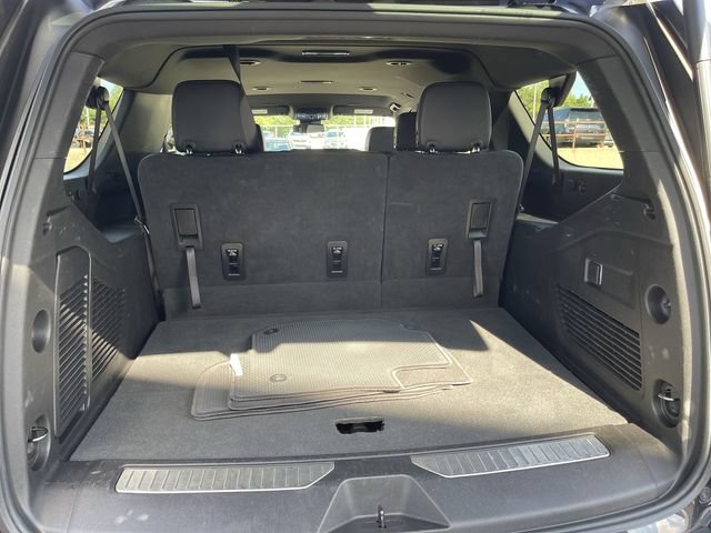 Used 2025 Chevrolet Suburban Z71 AWD/4WD image 21