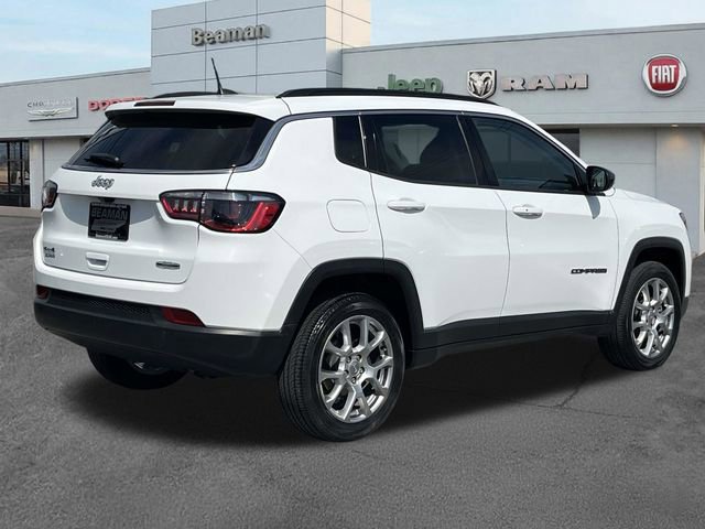 Used 2022 Jeep Compass Latitude image 7