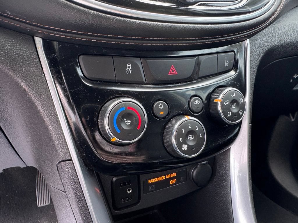 Used 2019 Chevrolet Trax Premier AWD/4WD image 16