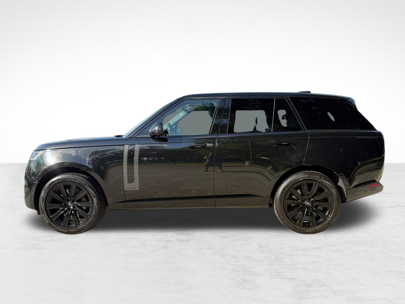 Used 2024 Land Rover Range Rover Autobiography AWD/4WD image 2