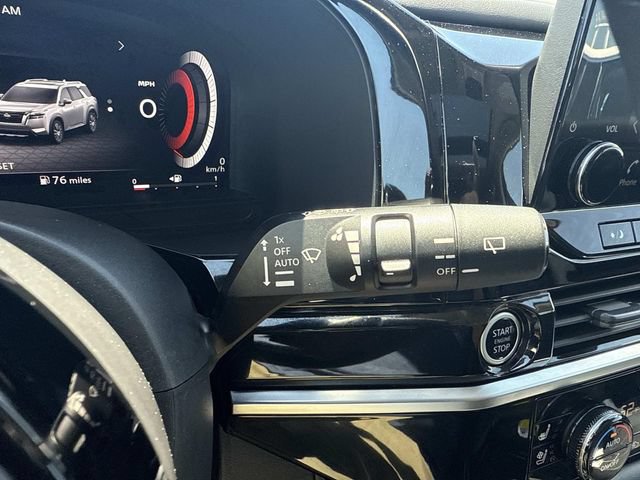 Used 2023 Nissan Pathfinder Platinum AWD/4WD image 31