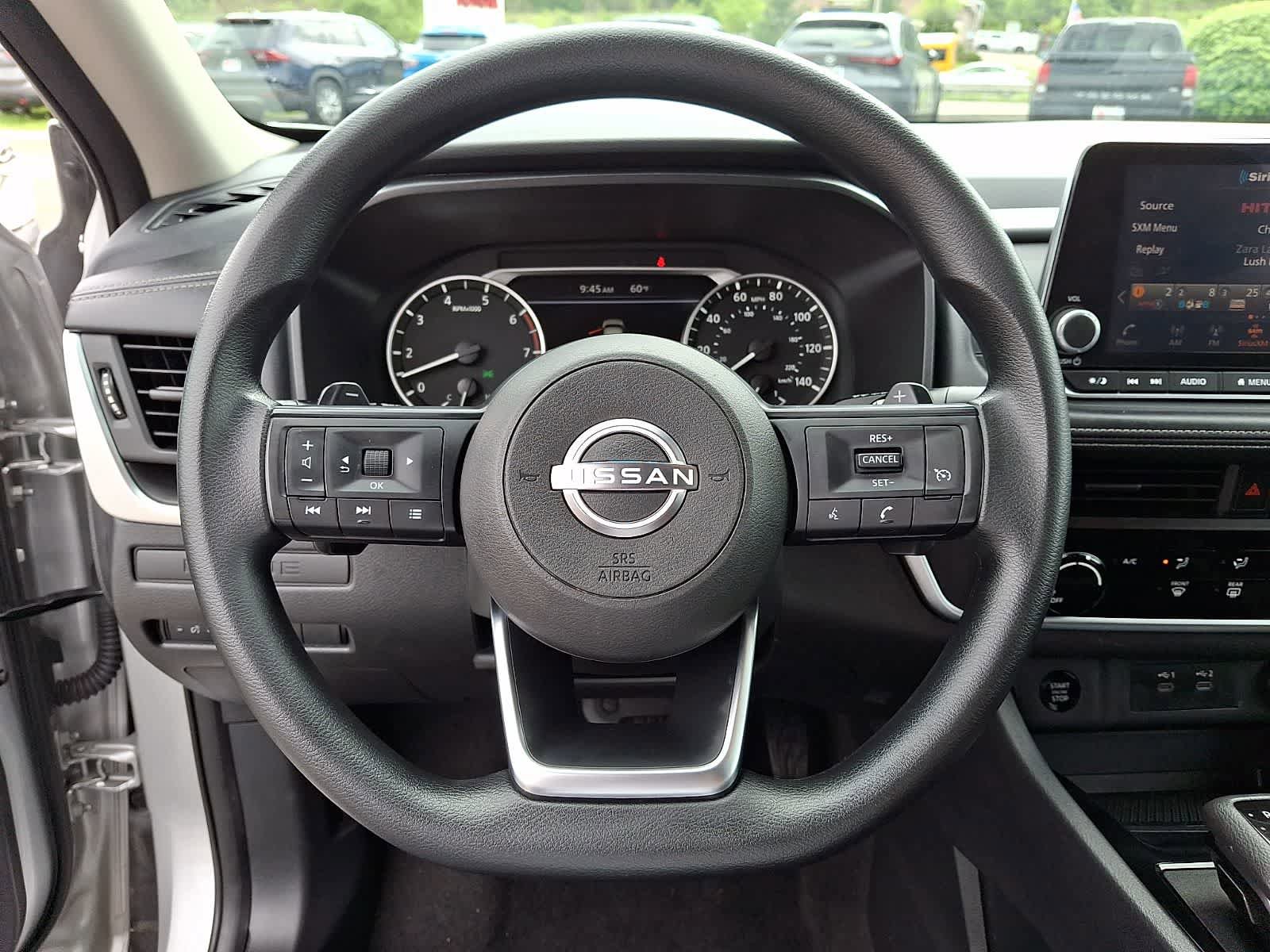Used 2024 Nissan Rogue S AWD/4WD image 19